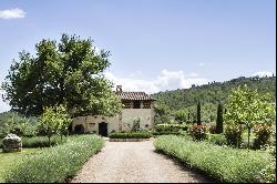 Villa Wisteria, nestled in 50 acres of vineyards and woodlands in Chianti