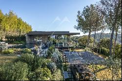 MOUGINS - CONTEMPORARY VILLA WITH PANORAMIC VIEW