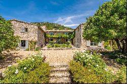 Close to Gordes - Exceptional property with panoramic view