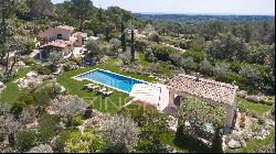 Cannes hinterland - Superb villa in a prestigious gated domain