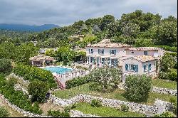 Close to Saint-Paul de Vence - Provencal villa with panoramic view