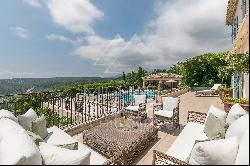 Close to Saint-Paul de Vence - Provencal villa with panoramic view