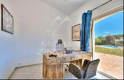 CLOSE TO THE VILLAGE OF VALBONNE - NICE RENOVATED VILLA