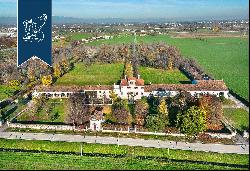 Prestigious historical complex surrounded by a two-hectare park near Abano Terme