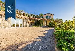 Panoramic estate with a view of the Ligurian Sea, just five minutes from the Tre Ponti bea