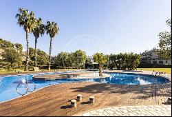 HOUSE WITH SEA VIEWS IN EXCLUSIVE RESIDENTIAL AREA, Barcelona 08021