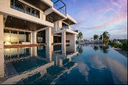 Serenity House, Lalique Peninsula Quay, Crystal Harbour, Cayman