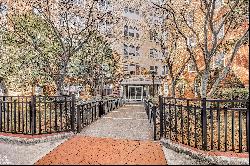 679 WEST 239TH STREET 4H in Riverdale, New York