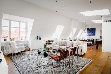 Unique penthouse with a terrass close to Gothenburg’s Royal Avenue