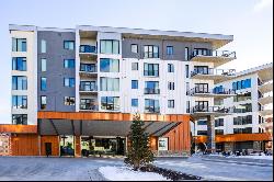 Luxurious 3-Bedroom Lock-off Townhouse at Pendry Park City Hotel