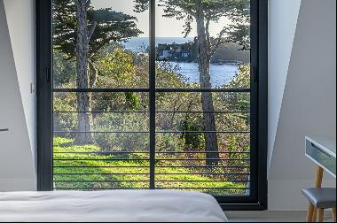Morbihan, Duplex Apartment - terrace for rent, sea view, waterfront.