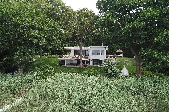 Modern Residence On The Water, Pool & Dock Near Long Beach