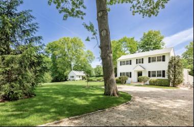 Sag Harbor Village CompoundThis newly renovated Sag Harbor Village compound is located wit