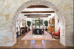 Private Hill Country Refuge - The Ideal Escape