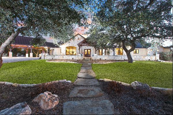 Private Hill Country Refuge - The Ideal Escape