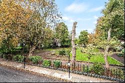 Barnsbury Square, London, N1 1JL