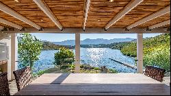 Breath-taking lake front home with fabulous far reaching views