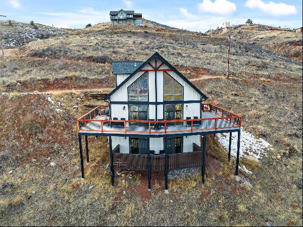 Breathtaking lake house with million dollar views of Horsetooth Reservoir