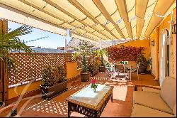 Charming penthouse in Salamanca neighborhood