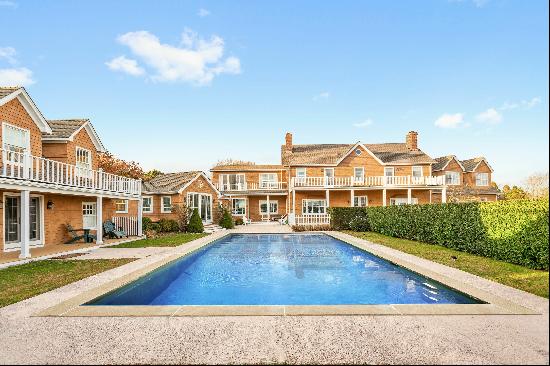 Spend the summer at one of the most prestigious addresses in the Hampton's.  Nestled on 3.