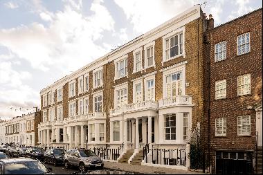 A fantastic 4 bedroom house For Sale in Chelsea, SW3