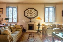 Gorgeous historic estate with private vineyard in Franciacorta