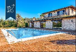 Wonderful luxury estate with a pool near Rome