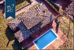Wonderful luxury estate with a pool near Rome