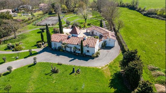 For sale family house 30 km south-west of Toulouse