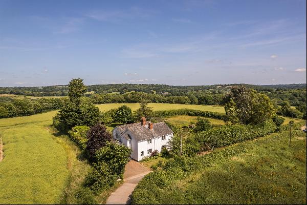 Substantial property, located in a stunning and picturesque rural location with far-reachi