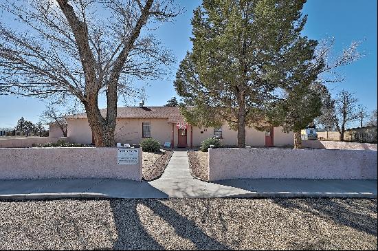 705 W. Bonnie, Marfa, TX 79483