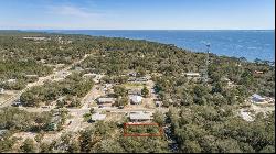 704 SE Ave D, Carrabelle FL 32322