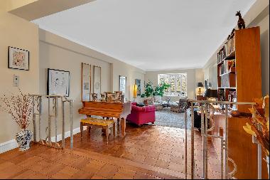 GRAND CLASSIC SIX on Central Park West Gorgeous 2/3 bedroom grand classic six featuring di