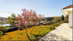 House on 1st line of river, for sale, in Gondomar, Porto, Portugal