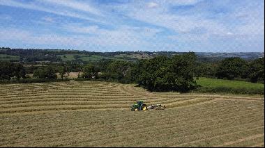 Lower End Town Farm, Lampeter Velfrey, Narberth, Pembrokeshire, SA67 8UJ