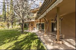 2566 sqm luxury house with pool for sale in Aravaca, Madrid 28023