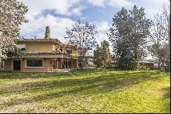 2566 sqm luxury house with pool for sale in Aravaca, Madrid 28023