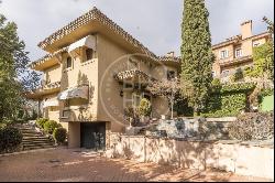 2566 sqm luxury house with pool for sale in Aravaca, Madrid 28023