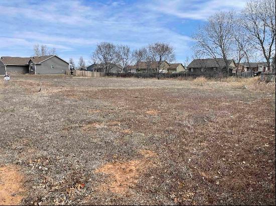 Lots Lots 15 & 16 Block 3 Chisholm Ridge Addition, Clearwater KS 67026