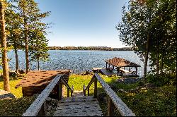 A Classic Adirondack Camp