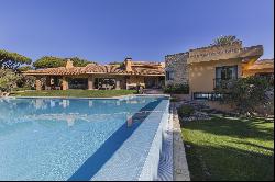 Detached house, 5 bedrooms, for Sale