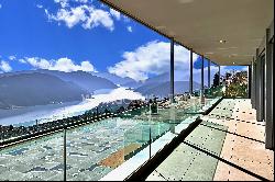 For sale in Vernate prestigious apartment with spectacular views of Lake Lugano