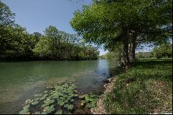 850 Bluff Ridge Ct, New Braunfels TX 78132