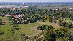 Vast land ideal for closed condominium