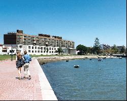 1 Bedroom Apartment, Upon Bay Mundet, Seixal, Setubal