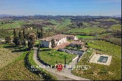 ORGANIC WINERY WITH AGRITURISMO FOR SALE IN CHIANTI, FLORENCE