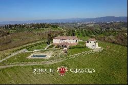 Chianti - AGRITURISMO WITH SPA, ORGANIC VINEYARDS AND WINE CELLAR FOR SALE IN TUSCANY