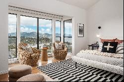 Remodeled Tiburon Townhome with Breathtaking Bay Views!