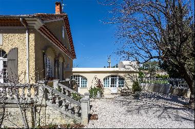 Large winegrower’s house for sale near Vaison La Romaine.