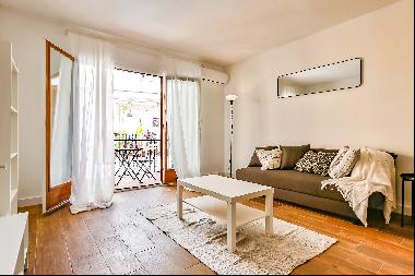 Bright and completely renovated studio in the center of Sitges